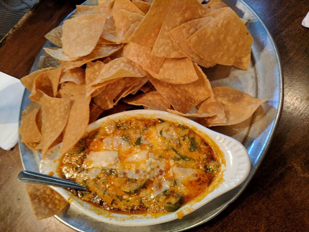 The Mill Restaurant | restaurant | 120 E Burlington St, Iowa City, IA 52240, USA | 3193519529 OR +1 319-351-9529