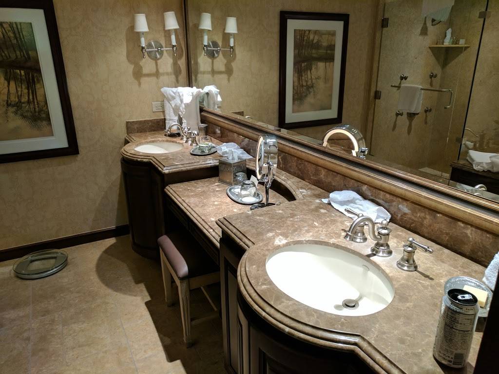 The Houstonian Hotel, Club & Spa | restaurant | 111 N Post Oak Ln, Houston, TX 77024, USA | 7136802626 OR +1 713-680-2626