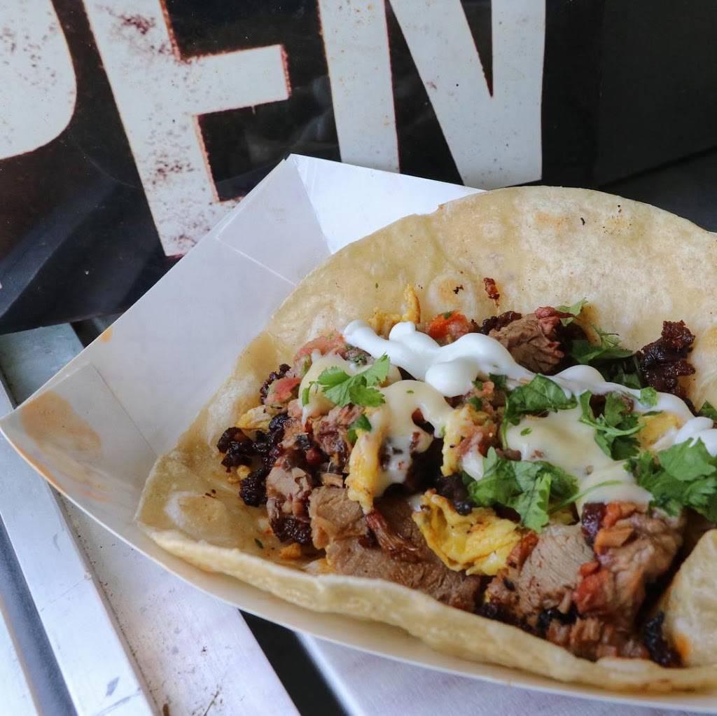 S&S Meat House | restaurant | 1712 E 3rd St, Dayton, OH 45403, USA | 9378023227 OR +1 937-802-3227