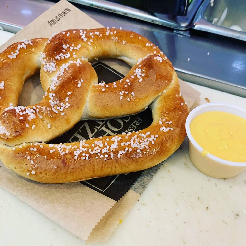 R.R Gyros & Potatoes | restaurant | 2501 W Memorial Rd #5, Oklahoma City, OK 73134, USA | 4057554556 OR +1 405-755-4556