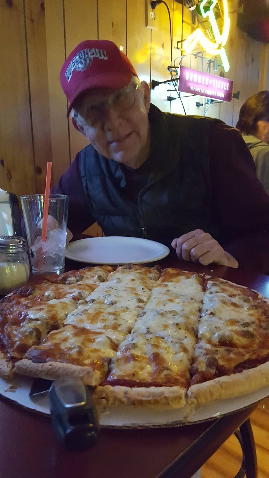 Micksters | restaurant | N2754 County Rd Y, Clintonville, WI 54929, USA | 7158235990 OR +1 715-823-5990