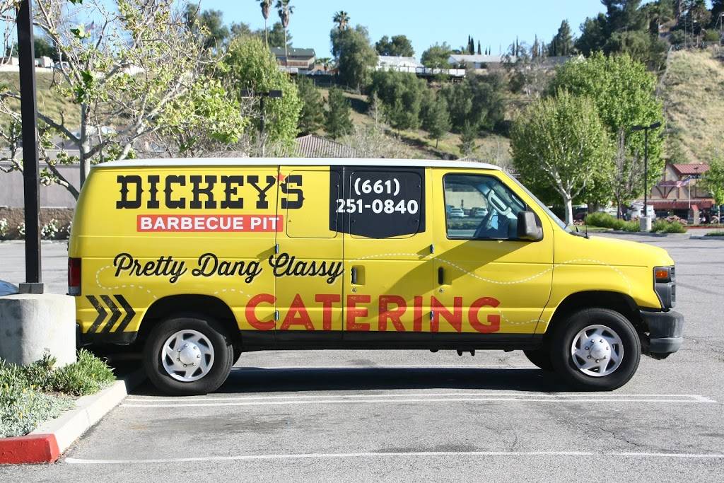 Dickeys Barbecue Pit | restaurant | 18742 Soledad Canyon Rd, Santa Clarita, CA 91351, USA | 6612510840 OR +1 661-251-0840