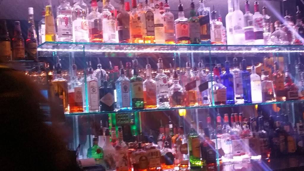 Marios Italian Restaurant | restaurant | 611 Airline Blvd, Portsmouth, VA 23707, USA | 7576737799 OR +1 757-673-7799