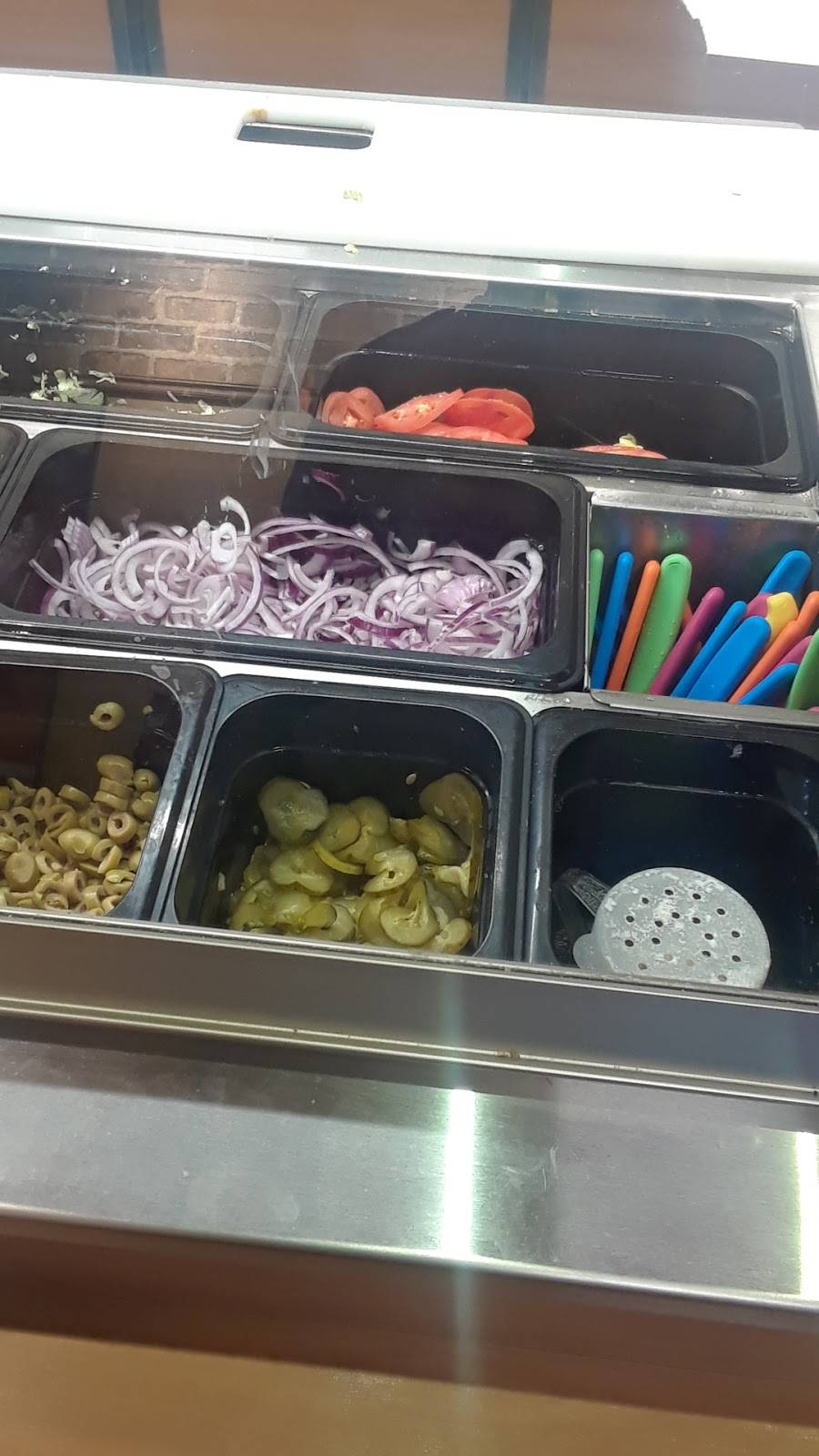 Subway | meal takeaway | 500 Fairway Centre Rd S Fairway Centre, Kitchener, ON N2C 1X3, Canada | 5197480607 OR +1 519-748-0607