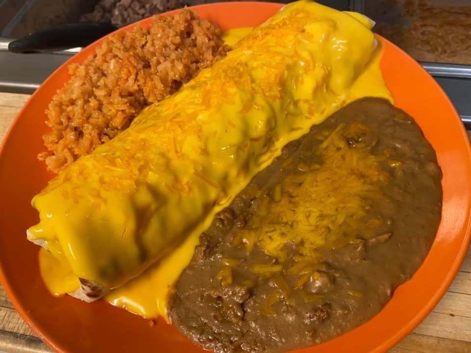 Julian’s Burritos | restaurant | 3411 Sheppard Access Rd, Wichita Falls, TX 76306, USA | 9403861276 OR +1 940-386-1276