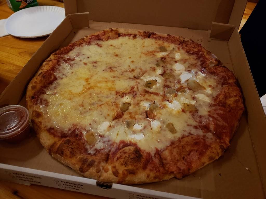 Slice of New York | restaurant | 24 W Main St, Granville, NY 12832, USA | 5186424685 OR +1 518-642-4685