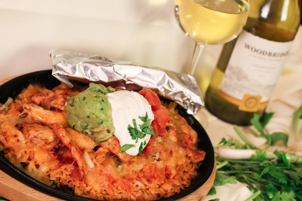 Pueblo Viejo Grill | restaurant | 81931 CA-111, Indio, CA 92201, USA | 7603425900 OR +1 760-342-5900