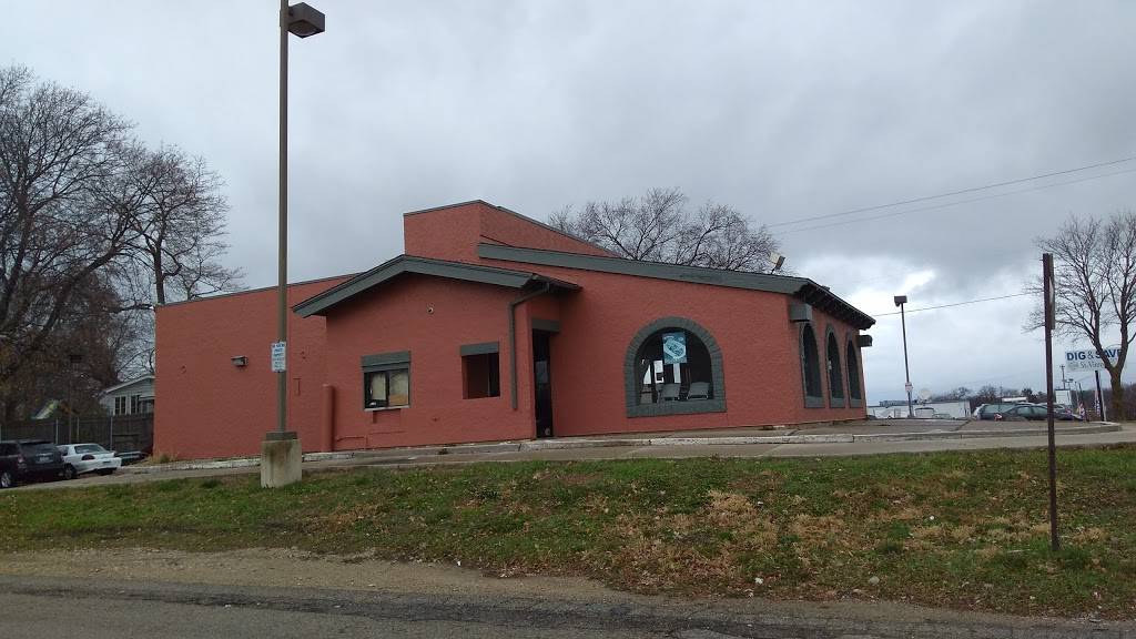 McGees Chicken | restaurant | 1920 S Park St, Madison, WI 53713, USA | 6084420220 OR +1 608-442-0220