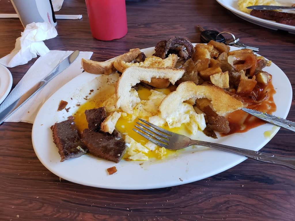 Maggies Hamburgers | restaurant | 700 Benicia Rd, Vallejo, CA 94591, USA | 7076439149 OR +1 707-643-9149