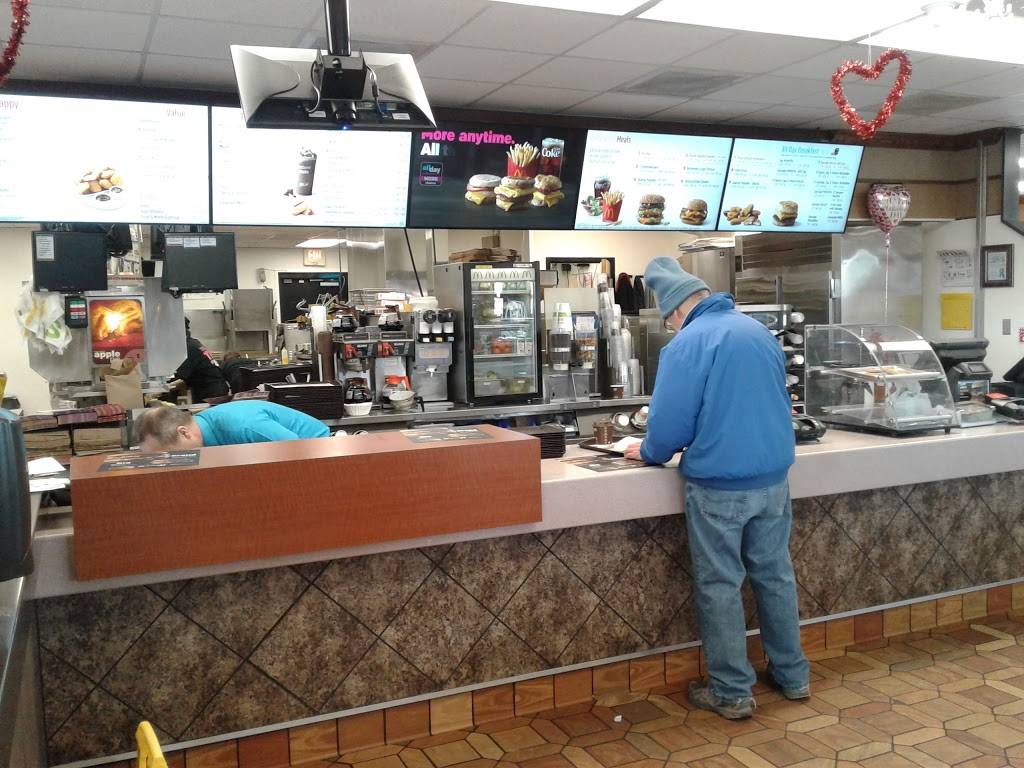 McDonalds | cafe | 3100 Poplar Level Rd, Louisville, KY 40217, USA | 5026363229 OR +1 502-636-3229