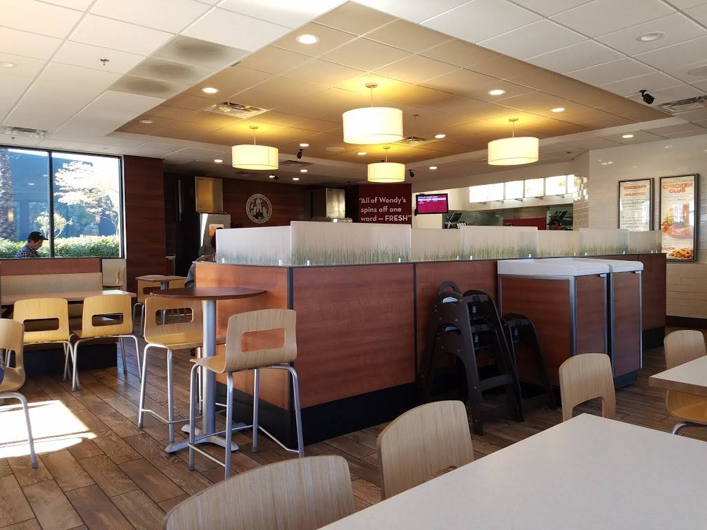 Wendys | restaurant | 1575 N Victory Pl, Burbank, CA 91502, USA | 8187298320 OR +1 818-729-8320