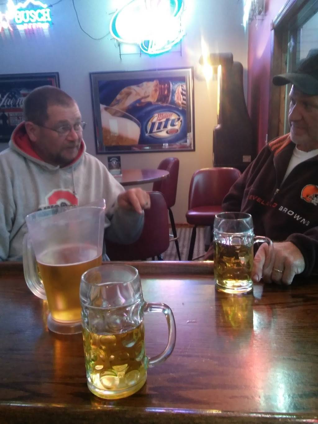 Bogeys At Rocky Lakes | restaurant | 3950 Springfield Xenia Rd, Springfield, OH 45506, USA | 9373223265 OR +1 937-322-3265