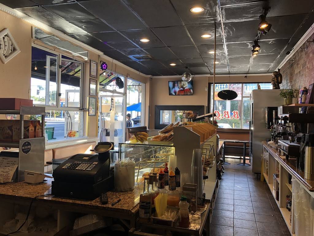 Coco D’s | restaurant | 7161 Lindley Ave suite # 100, Reseda, CA 91335, USA | 8188261531 OR +1 818-826-1531