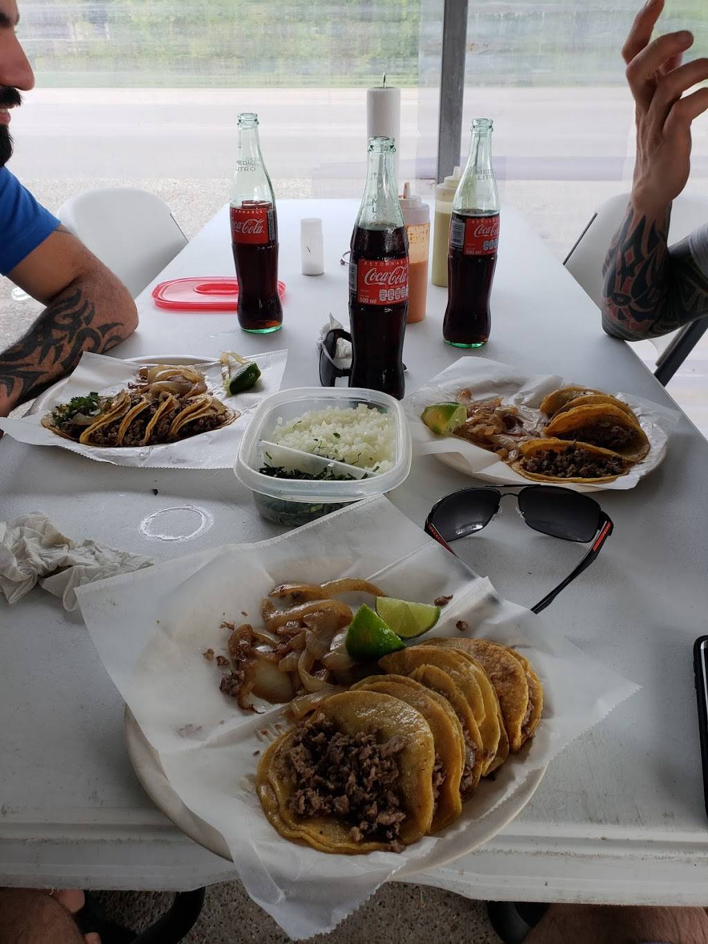 Tacos Regios El Coquis | restaurant | 11663 Northpost St, Houston, TX 77093, USA | 8324431605 OR +1 832-443-1605