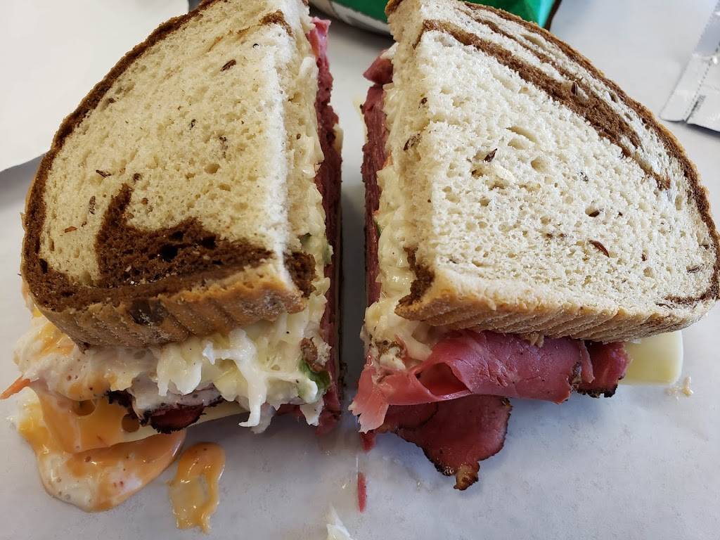 DiCaras Deli | meal takeaway | 1349 Main St, Reading, MA 01867, USA | 7819444400 OR +1 781-944-4400