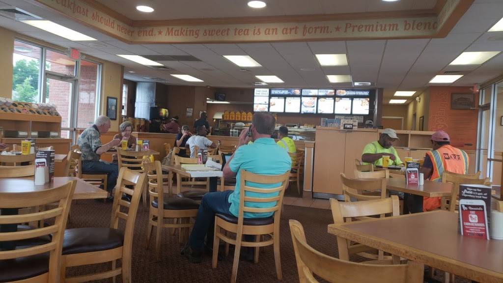 Bojangles Famous Chicken n Biscuits | restaurant | 374 George W Liles Pkwy, Concord, NC 28027, USA | 7042629004 OR +1 704-262-9004