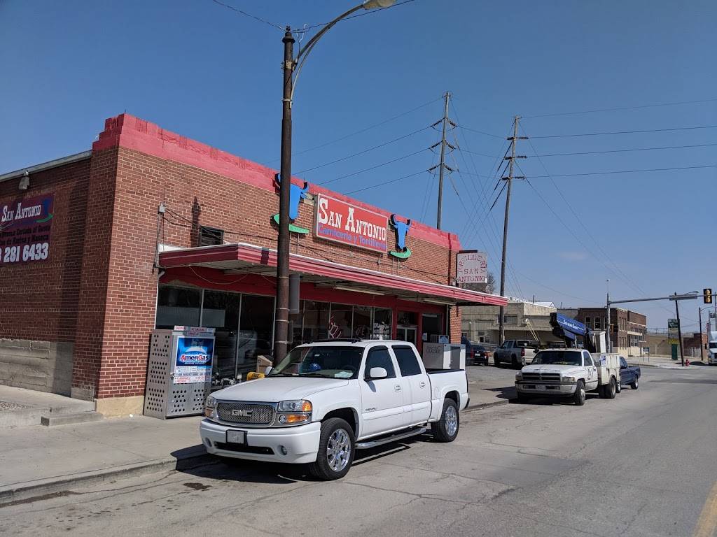Carniceria y Tortilleria San Antonio | restaurant | 830 Kansas Ave, Kansas City, KS 66105, USA | 9132816433 OR +1 913-281-6433
