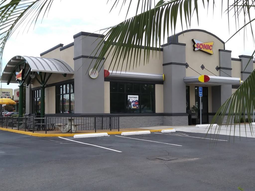 Sonic Drive-In | restaurant | 2415 Pass Rd, Biloxi, MS 39531, USA | 2282072927 OR +1 228-207-2927