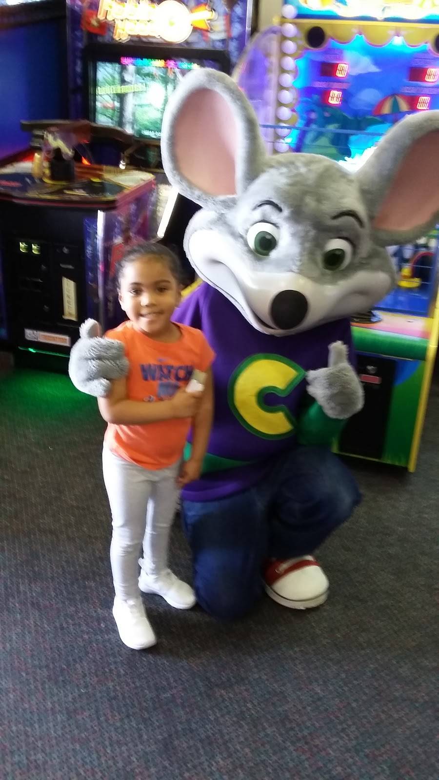 Chuck E. Cheese | restaurant | 4450 Walker Rd A, Windsor, ON N8W 3T5, Canada | 5199691014 OR +1 519-969-1014