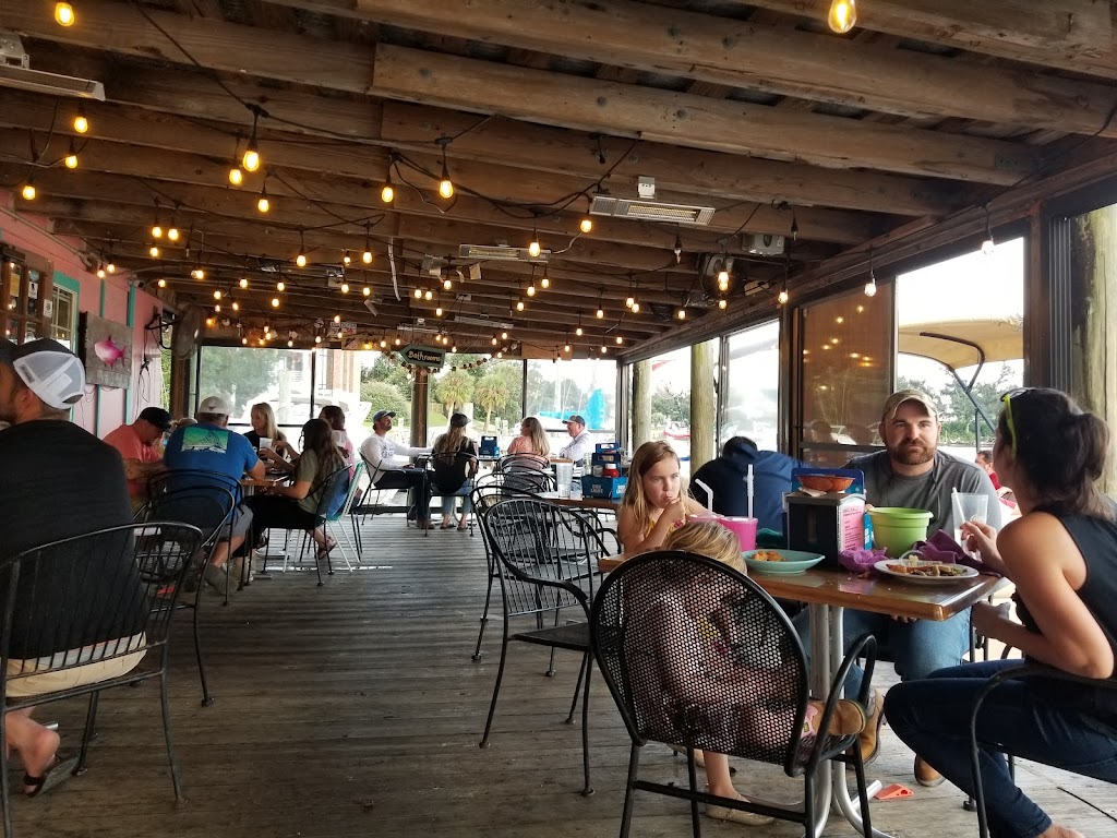 Bayou Joes Marina & Grill | restaurant | 112A E 3rd Ct, Panama City, FL 32401, USA | 8507636442 OR +1 850-763-6442