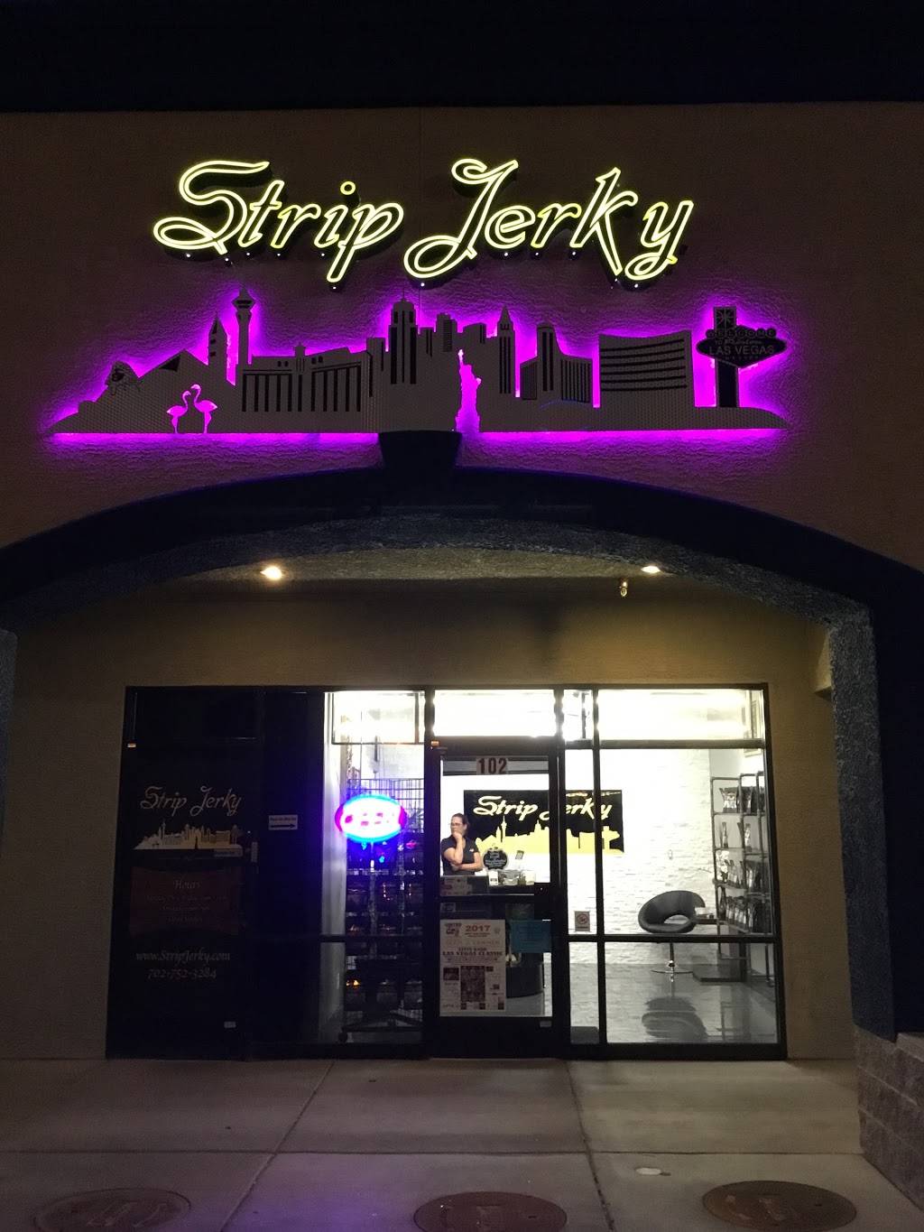 Strip Jerky | restaurant | 7450 W Cheyenne Ave #102, Las Vegas, NV 89129, USA | 7027523284 OR +1 702-752-3284