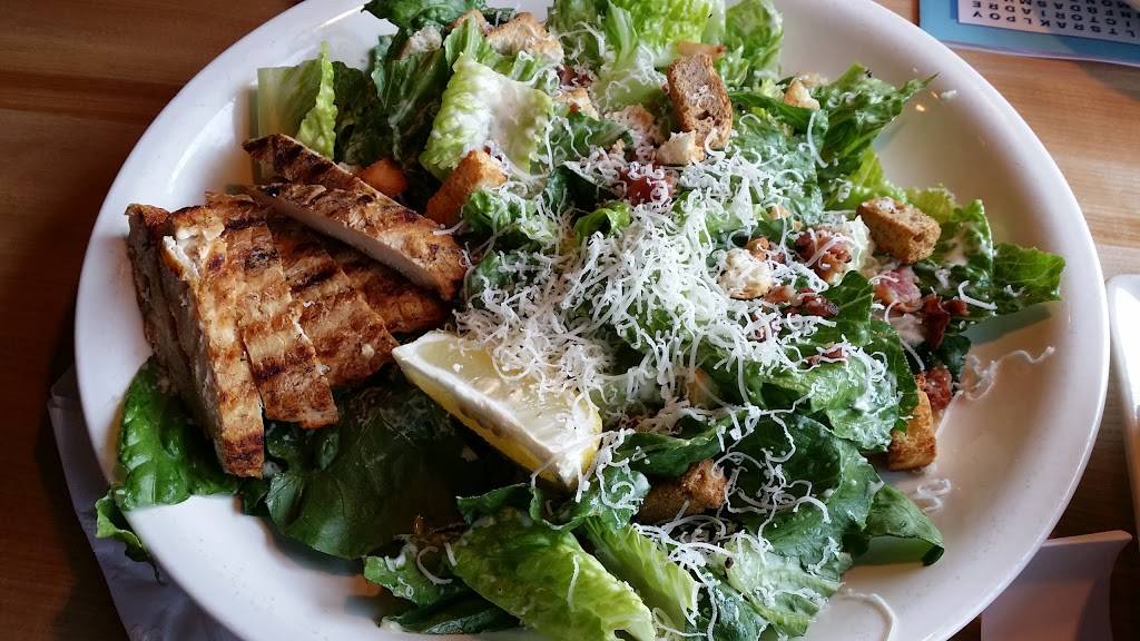 Boston Pizza | restaurant | 8 Salem Rd S, Ajax, ON L1S 7T7, Canada | 9056861908 OR +1 905-686-1908