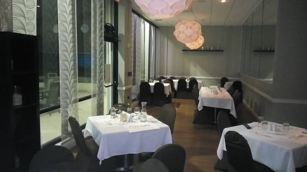 Oli Café | restaurant | 5825 Collins Ave, Miami Beach, FL 33140, USA | 3058682259 OR +1 305-868-2259