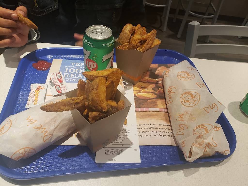 Mary Browns Chicken & Taters | restaurant | Forest Glen Shopping Centre, 700 Strasburg Rd, Kitchener, ON N2E 2M2, Canada | 5197444500 OR +1 519-744-4500