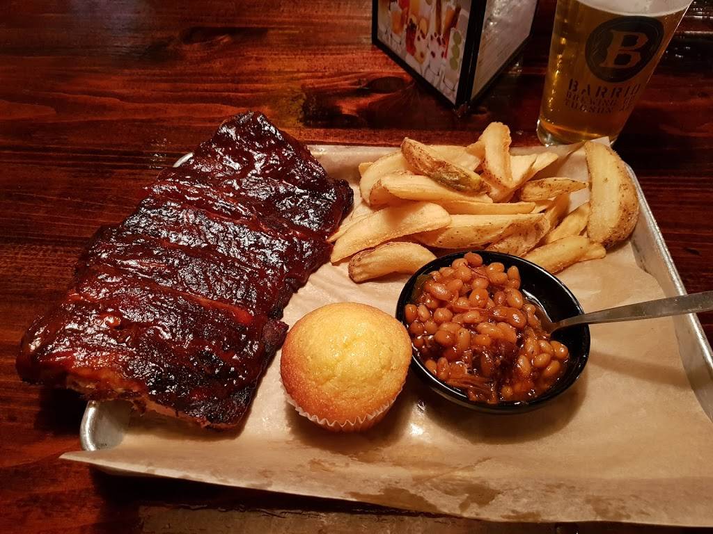 Famous Daves Bar-B-Que | restaurant | 3007 E Speedway Blvd, Tucson, AZ 85716, USA | 5208881512 OR +1 520-888-1512