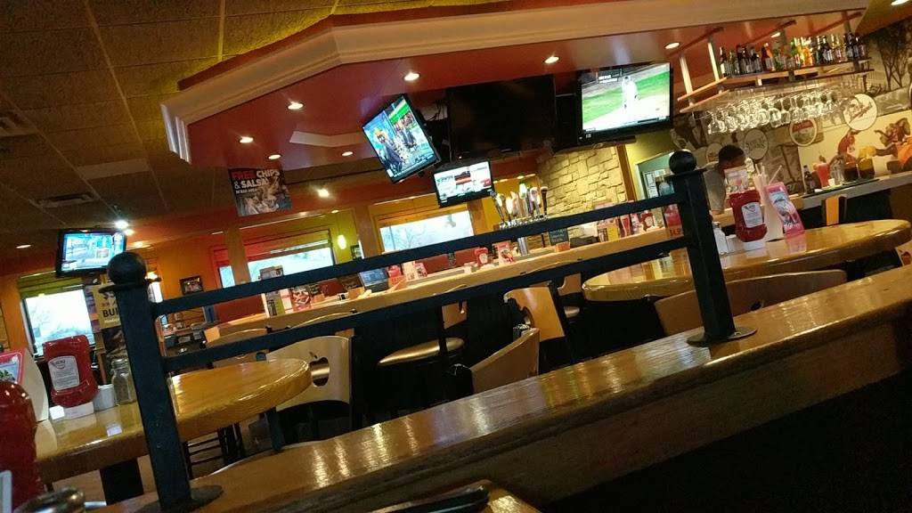 Applebees Grill + Bar | restaurant | 6844 N W War Memorial Dr, Peoria, IL 61615, USA | 3096925029 OR +1 309-692-5029