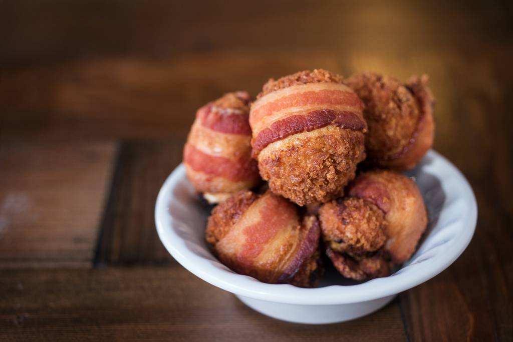 Tin Roof | restaurant | 36 S Pennsylvania St, Indianapolis, IN 46204, USA | 3179512220 OR +1 317-951-2220