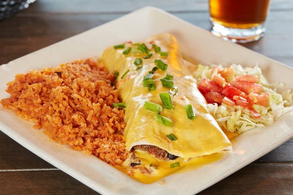 Salty Iguana - Olathe | restaurant | 10478 S Ridgeview Rd, Olathe, KS 66061, USA | 9133109003 OR +1 913-310-9003