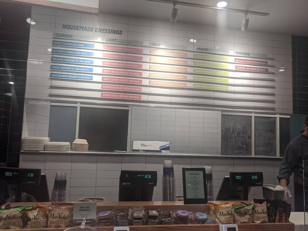 Chopt Creative Salad Co. | restaurant | 212 S Tryon St Suite 100, Charlotte, NC 28281, USA | 9802960660 OR +1 980-296-0660