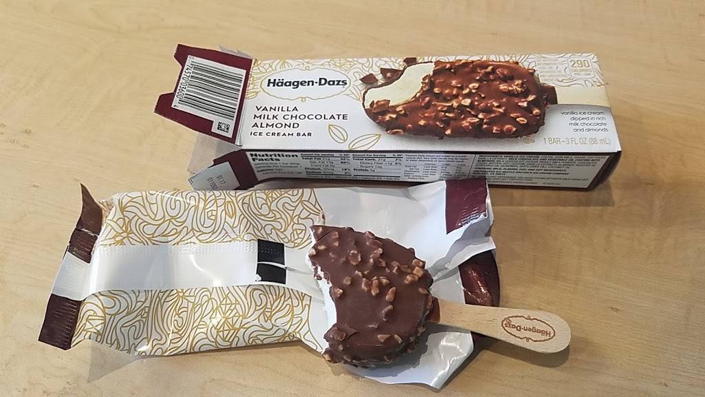 Dairy Queen Grill & Chill | restaurant | 50 Ben Fortson Pkwy, Jekyll Island, GA 31527, USA | 9126352573 OR +1 912-635-2573