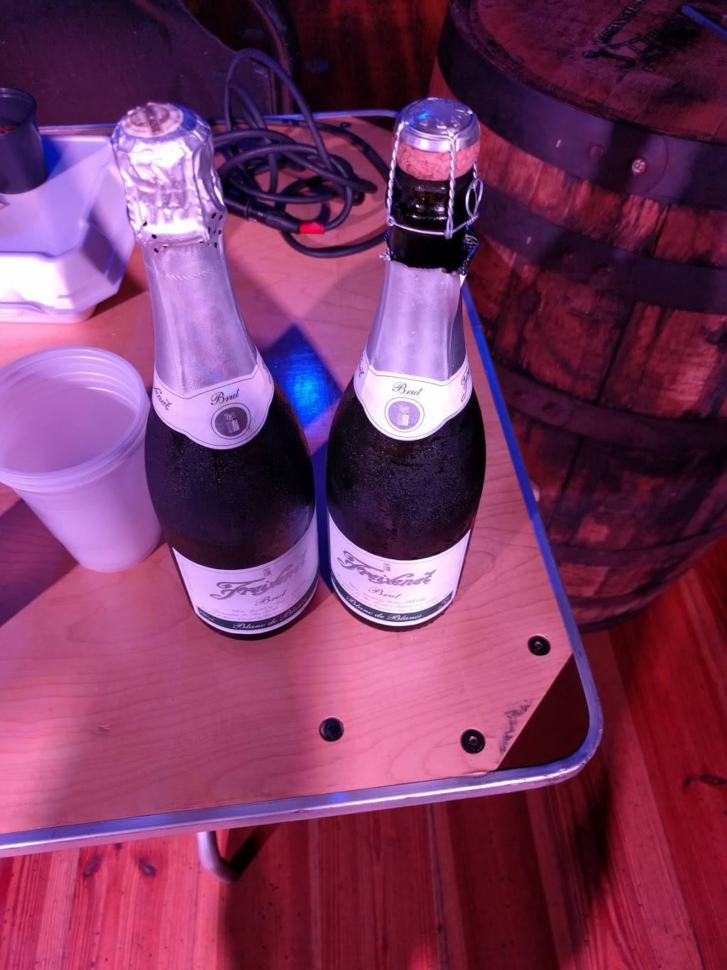 Saddle Bags | restaurant | 317 W River St, Savannah, GA 31401, USA | 9123495275 OR +1 912-349-5275