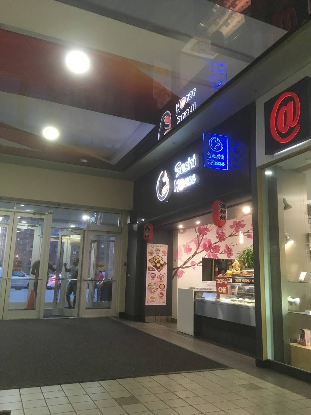 Sushi House | restaurant | 500 Rexdale Blvd M021, Etobicoke, ON M9W 6K5, Canada | 4162131858 OR +1 416-213-1858