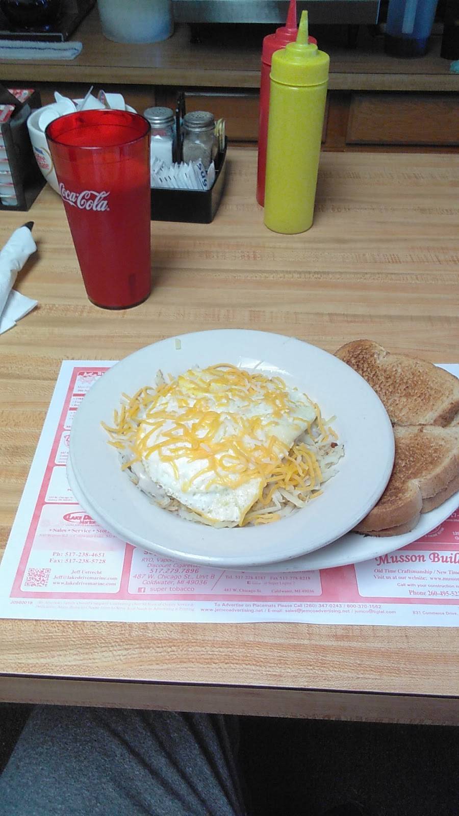 Quincy Diner | restaurant | E Chicago St, Quincy, MI 49082, USA | 5176393223 OR +1 517-639-3223