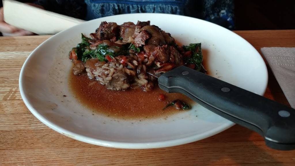 Applebees Grill + Bar | restaurant | 555 Solomons Island Rd N, Prince Frederick, MD 20678, USA | 4104145828 OR +1 410-414-5828