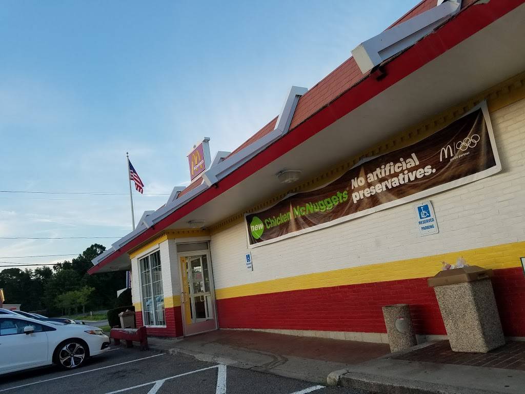 McDonalds | cafe | 247 Mill St, Leominster, MA 01453, USA | 9785349706 OR +1 978-534-9706