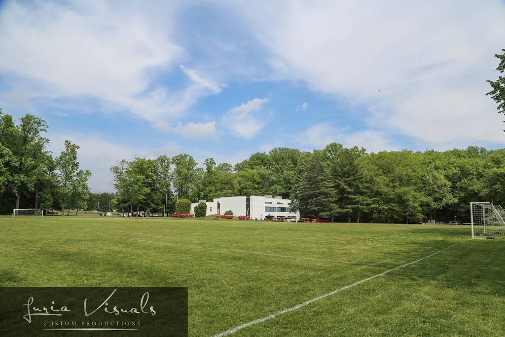 Vereinigung Erzgebirge (VE Club) | restaurant | 130 Davisville Rd, Warminster, PA 18974, USA | 2156755380 OR +1 215-675-5380