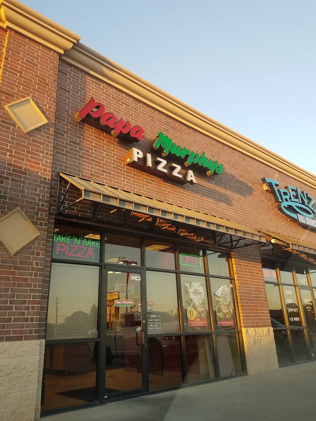 Papa Murphys Take N Bake Pizza | meal takeaway | 815 SW 119th St, Oklahoma City, OK 73170, USA | 4053780116 OR +1 405-378-0116