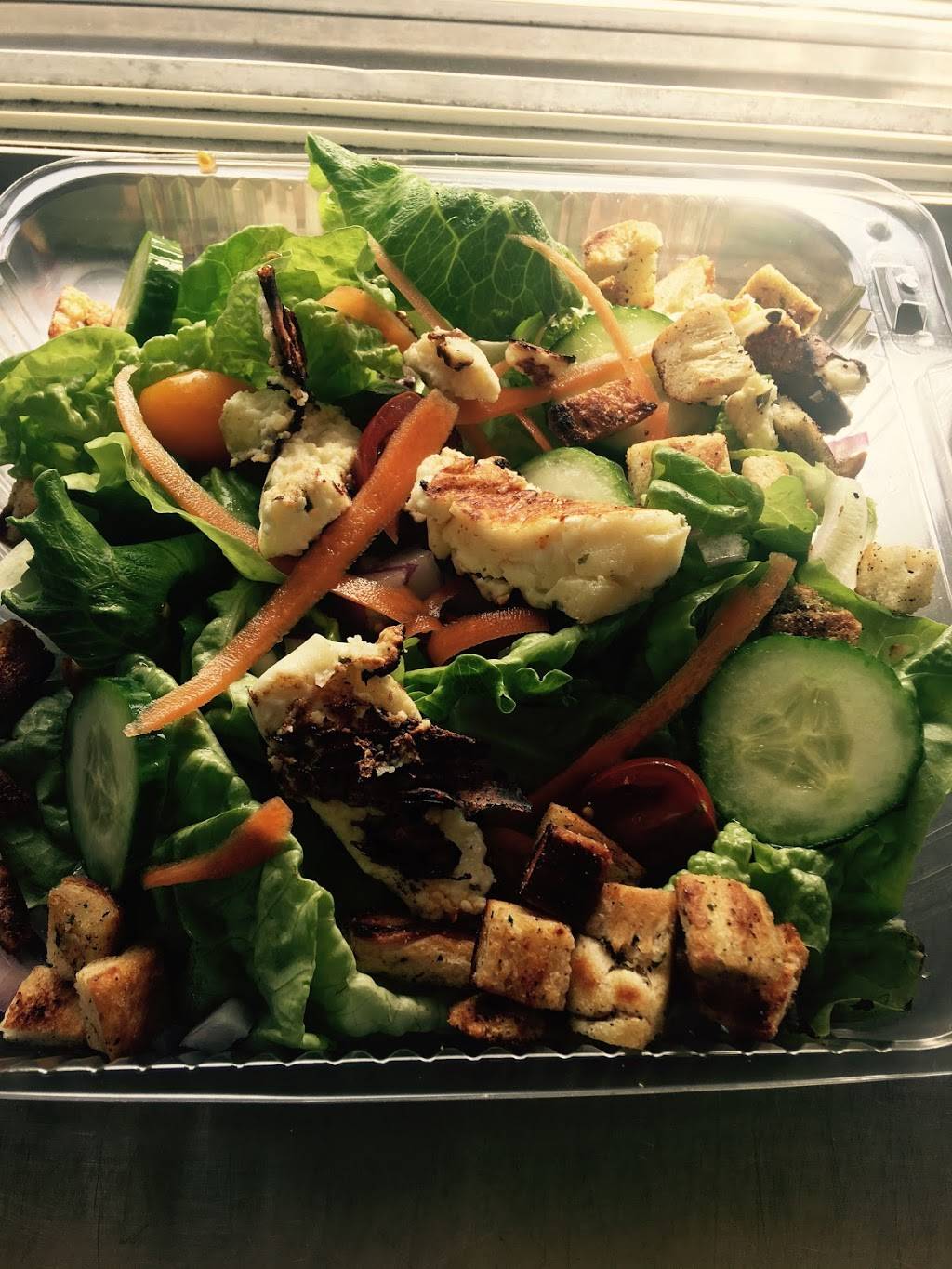 Wooden Wagon Luncheonette | restaurant | Behind Hello Local, 101 E Emma Ave, Springdale, AR 72762, USA | 4792367817 OR +1 479-236-7817