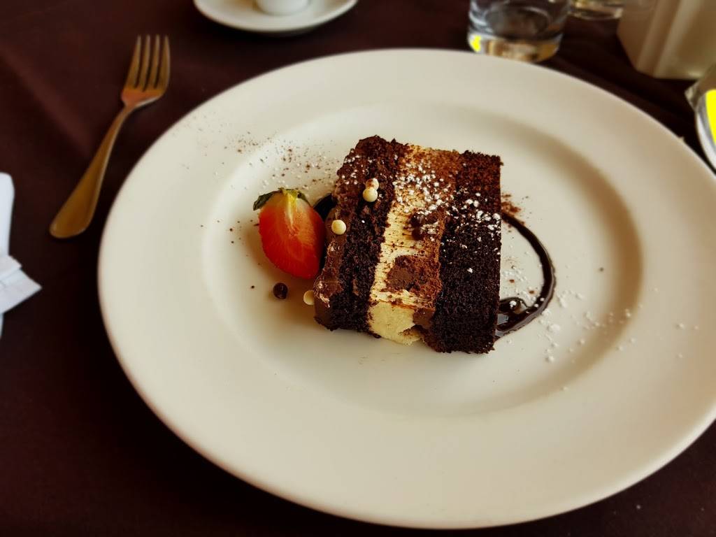 La Scala | restaurant | 2601 Matheson Blvd E, Mississauga, ON L4W 5A8, Canada | 9056298686 OR +1 905-629-8686