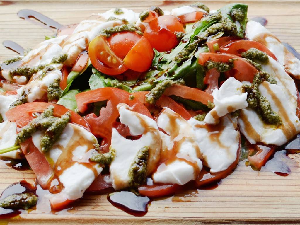 Crafthouse | restaurant | 11861 Palace Way, Fairfax, VA 22030, USA | 7038251811 OR +1 703-825-1811