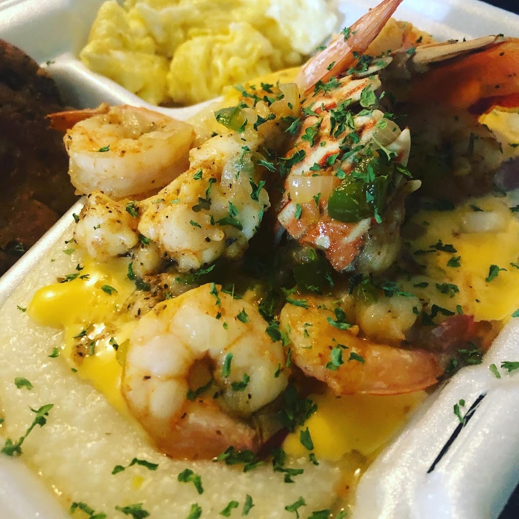 Kiss My Grits Kitchen | restaurant | 640 Douglas Rd, Opa-locka, FL 33054, USA | 3057644005 OR +1 305-764-4005