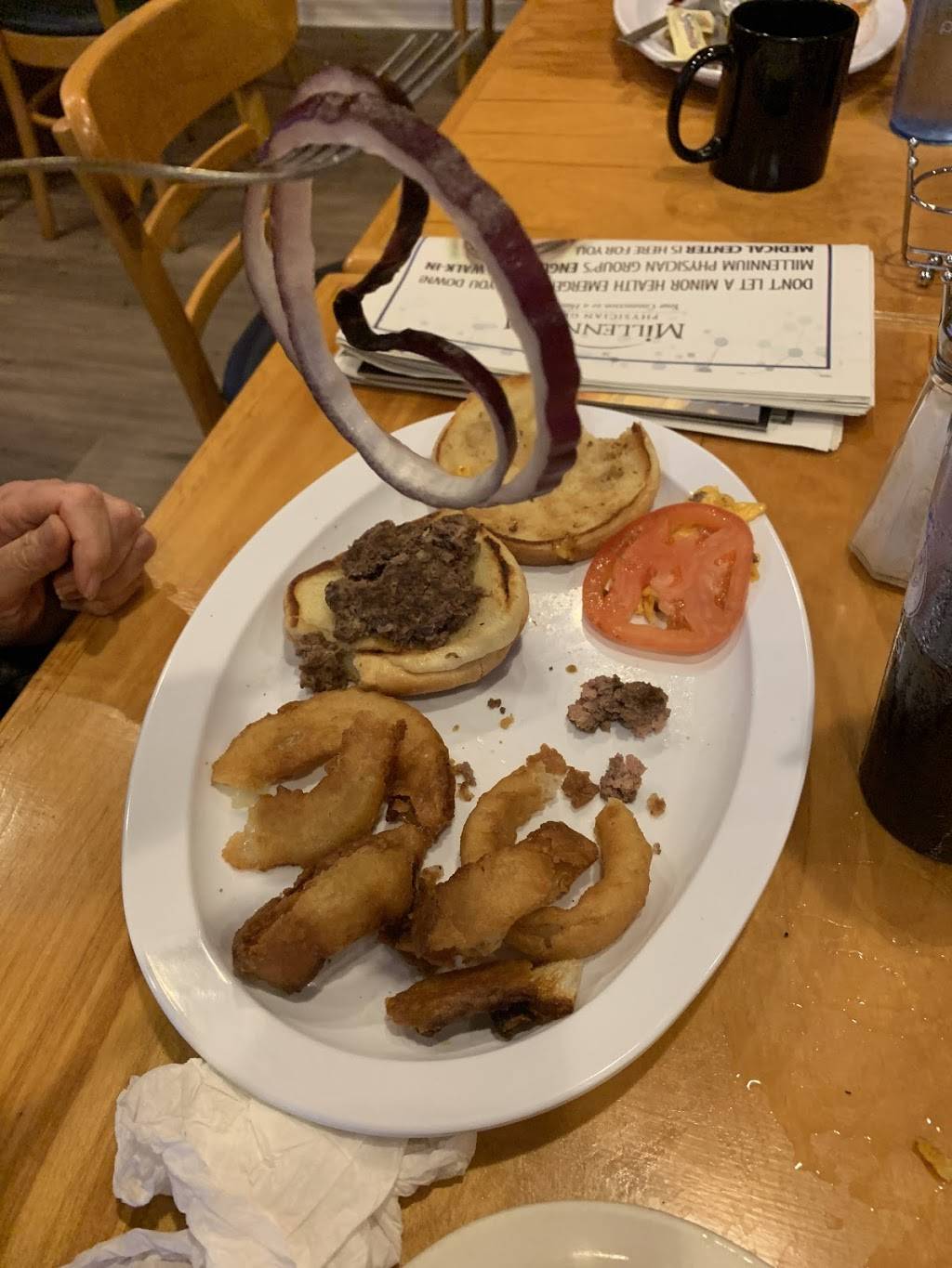 Blossoms Family Restaurant | restaurant | 3502 N Access Rd #1, Englewood, FL 34224, USA | 9412082855 OR +1 941-208-2855