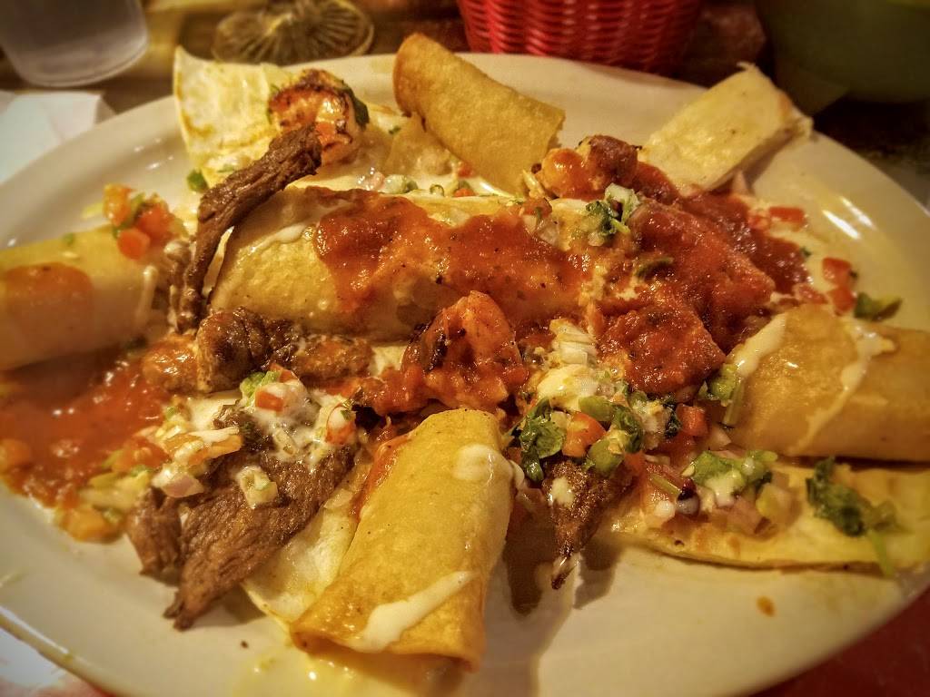 Las Palmas | restaurant | 200 Keul Rd, Dixon, IL 61021, USA | 8152840881 OR +1 815-284-0881