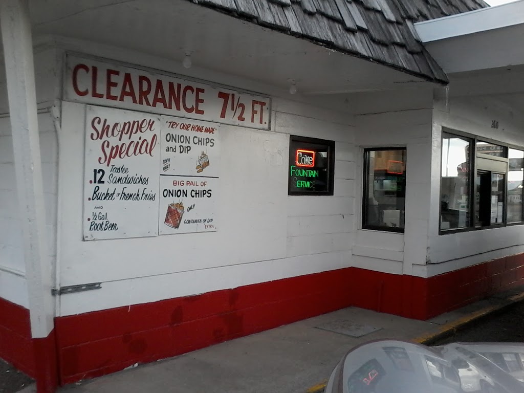 Tastee Inn & Out | restaurant | 2610 Gordon Dr, Sioux City, IA 51106, USA | 7122550857 OR +1 712-255-0857