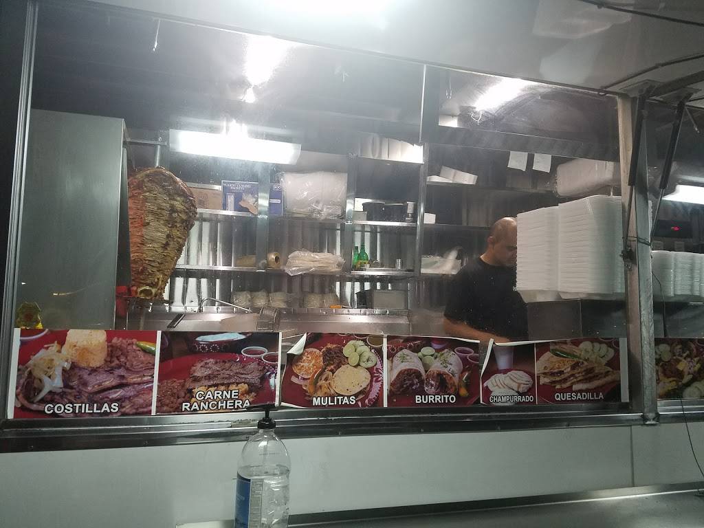 Tacos El Caporal | restaurant | 2875 Ventura Blvd, Oxnard, CA 93036, USA | 8058227664 OR +1 805-822-7664