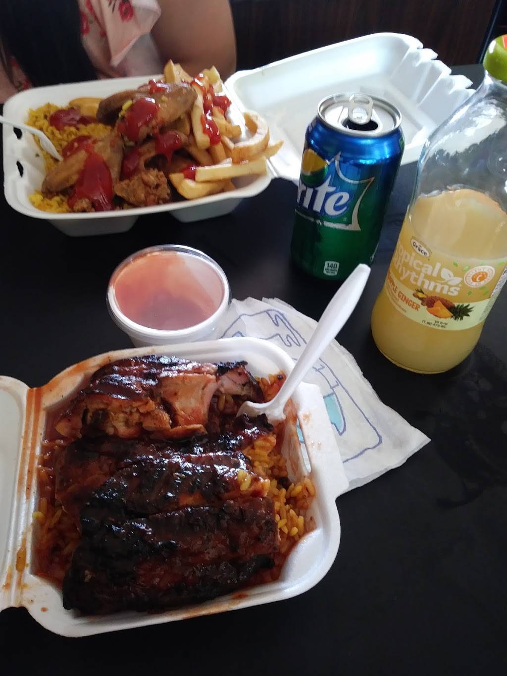 Lady Nays | restaurant | 1485 S Champion Ave, Columbus, OH 43207, USA | 6147169187 OR +1 614-716-9187